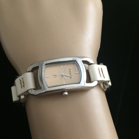FOSSIL F2 LADIES/TEEN WATCH